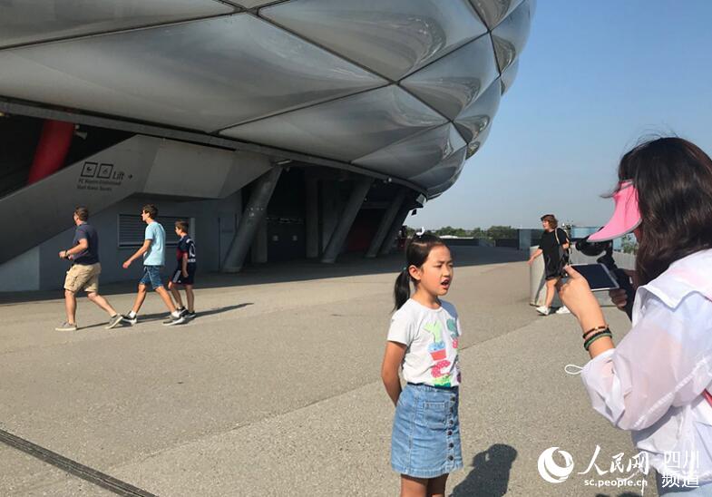 ڰ؈СӛߡS_ʼԼĵһγR߼tϼ z