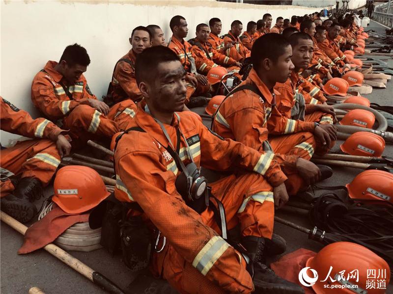 侯ɽ֧꠹400˅ӓЄ300RٻMГퟟcýwĹD