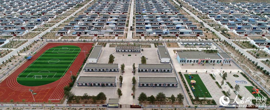 ȫСWڸ´^WڼTڱ܃|Ľlo˙CƬЇCW D