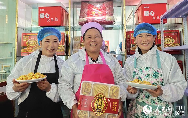 ϴ펽ؚ܇gŮЇCW D