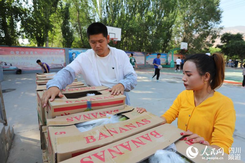 ڼ@cοY    r  z