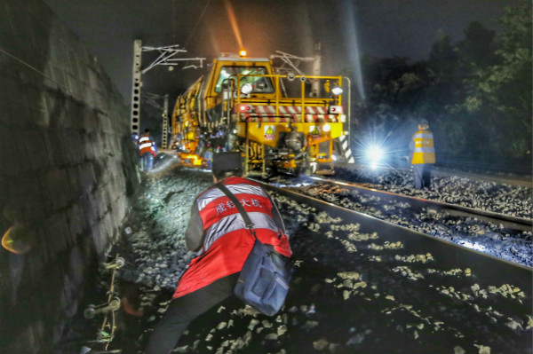 D鼼gˆTڙzvʩľ·|rζY z