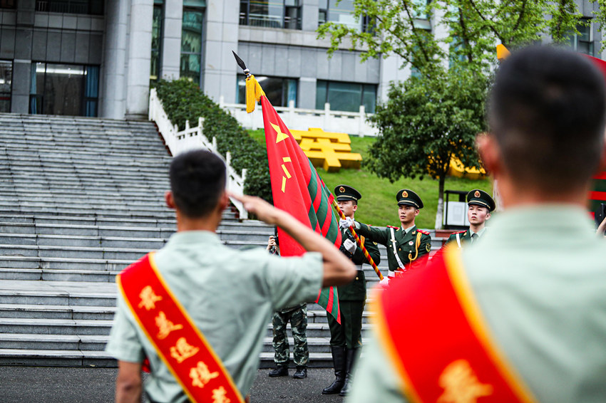 ϱ侯e侯Ĵϳ֧꠹D