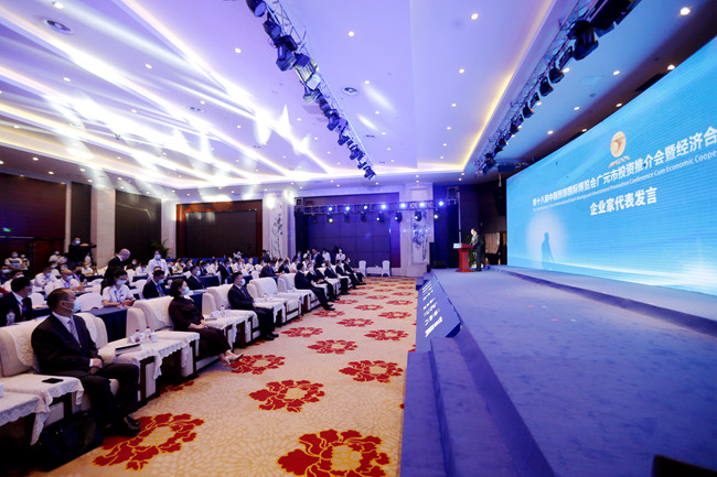 DʮˌЇH[VԪͶYƽ߽ĿsxʽFVԪίD