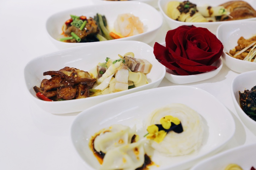 ÿֺóԵĴʳĴչD