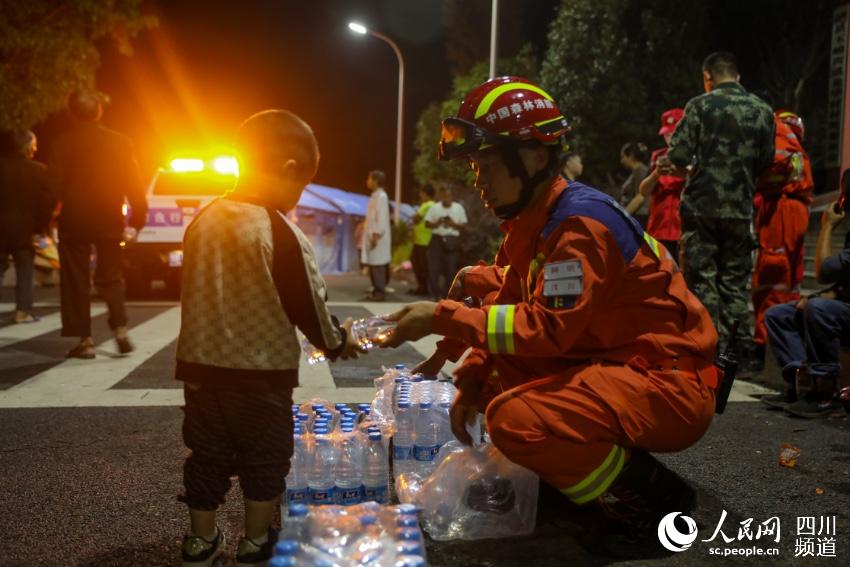 TƈoСѷְlVȪˮRҫz