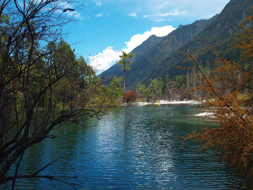 卓瑪湖。畢棚溝景區供圖