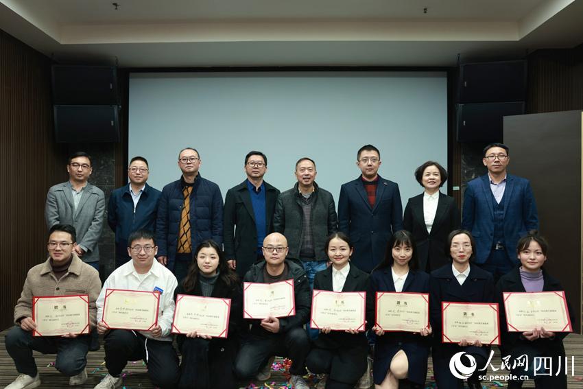 PIͨӍTClƸӰW w昷z