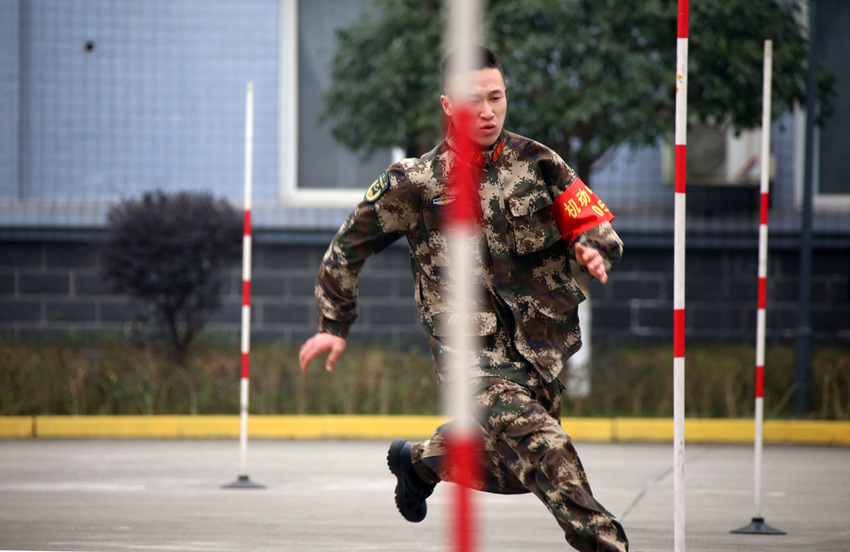 J^@U侯Ĵüɽ֧꠹D