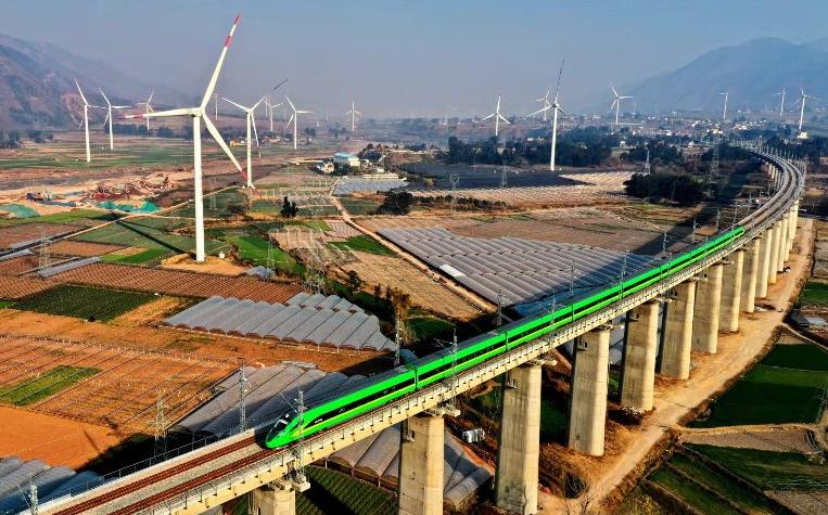 四川涼山州步入“動車時代”