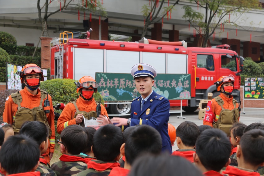 ɭT׃ώv֪RĴʡdD