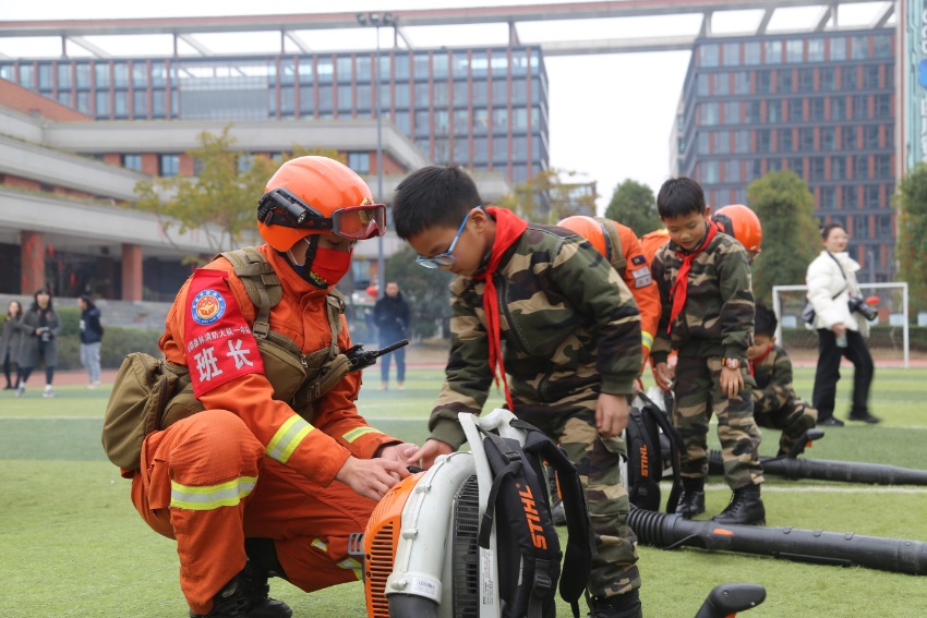 ɭT̺ӂw𹤾ĴʡdD