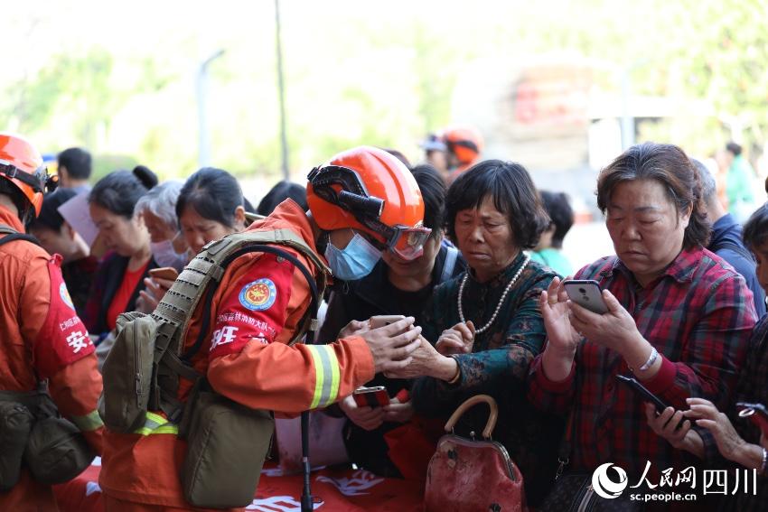 ԮˆT_չWϷ֪R}֔z