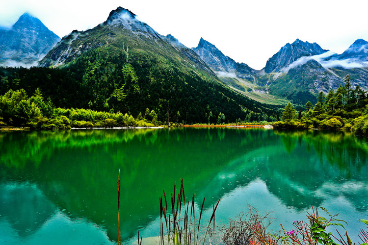 理縣山水畫境。理縣融媒體中心供圖