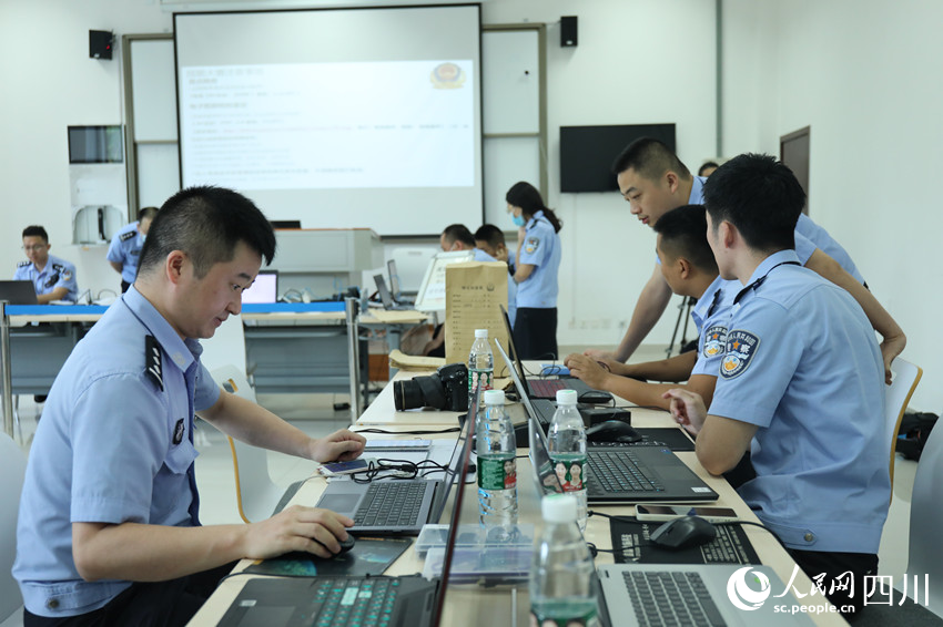 直擊比賽現場。侯杰攝