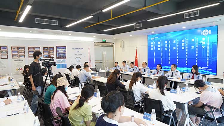 企業稅收優惠政策解讀現場。四川省稅務局供圖