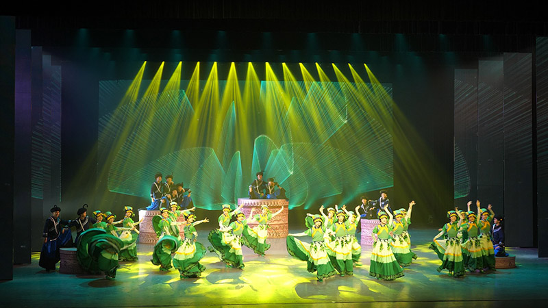 《金沙瑤池·陽光花城》演出現場。余毅供圖