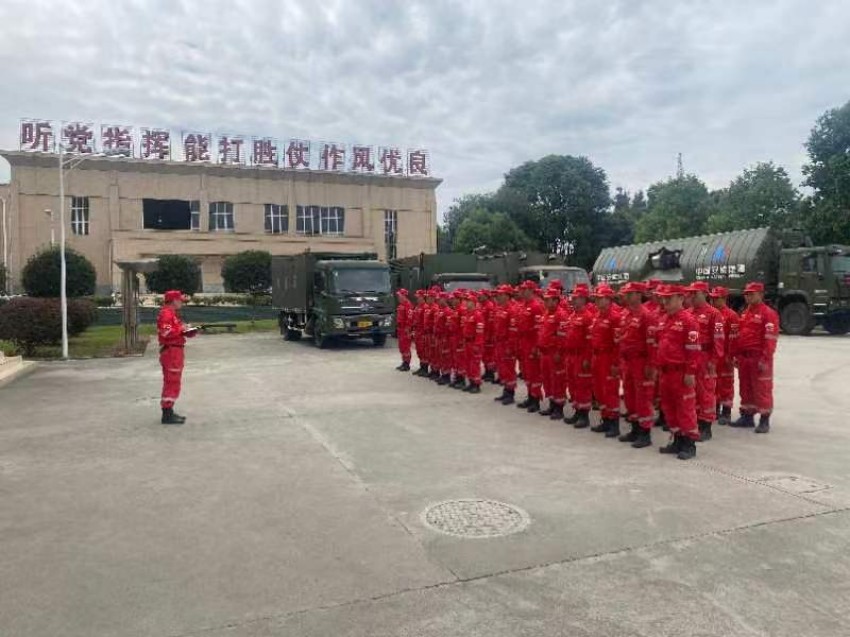 四川瀘定發生6.8級地震 中國安能專業救援力量緊急出動。中國安能三局供圖