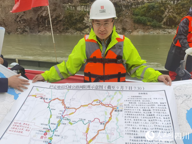 科學謀劃，加速搶通。人民網郭瑩攝