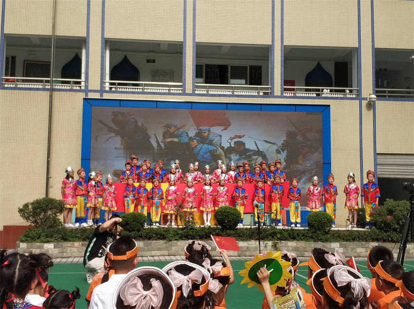 成都市回民小學慶祝建黨100周年及兒童節歌詠比賽。成都市民宗局供圖