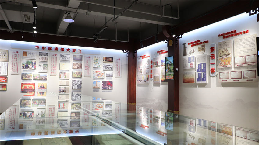 成都市鑄牢中華民族共同體意識核心展廳。民宗局供圖