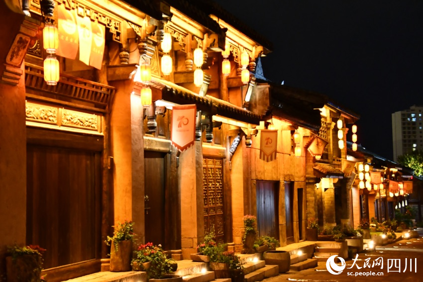 建昌古城“煥新”歸來。人民網 王洪江攝