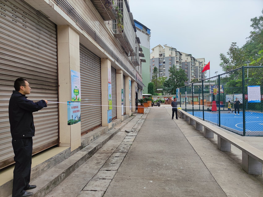 民警現場勘查。資陽公安供圖