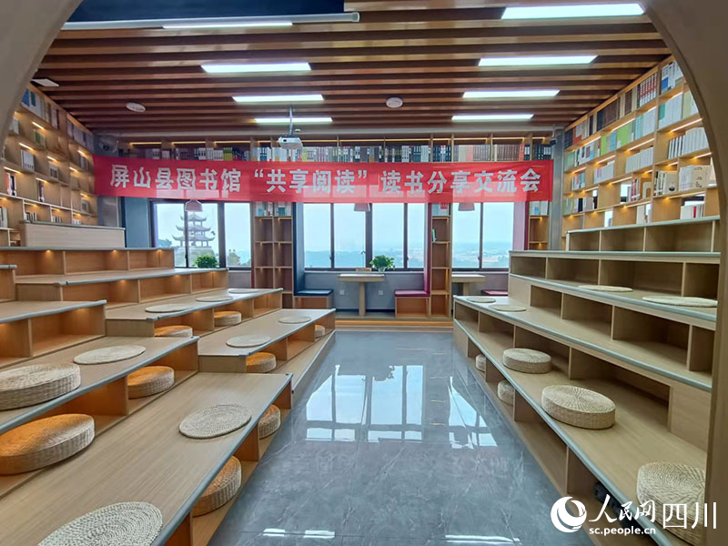 智慧書房內的分享空間，讓閱讀“流動”起來。吳舒婷攝