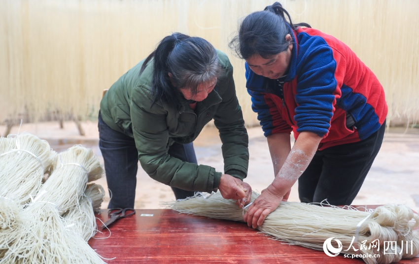 手工苕粉制作現場。劉學懿攝
