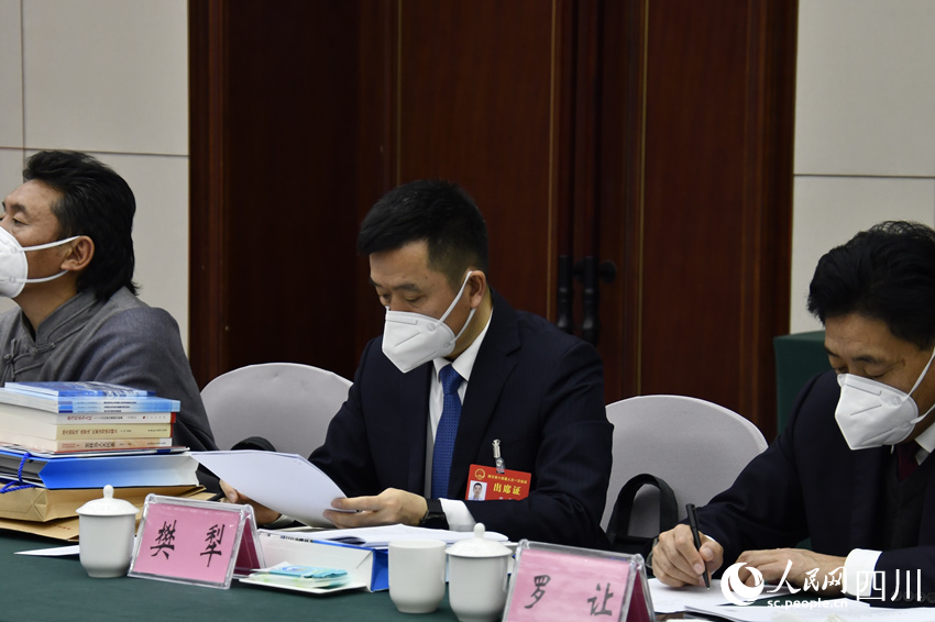 省人大代表樊犁。人民網 王洪江攝