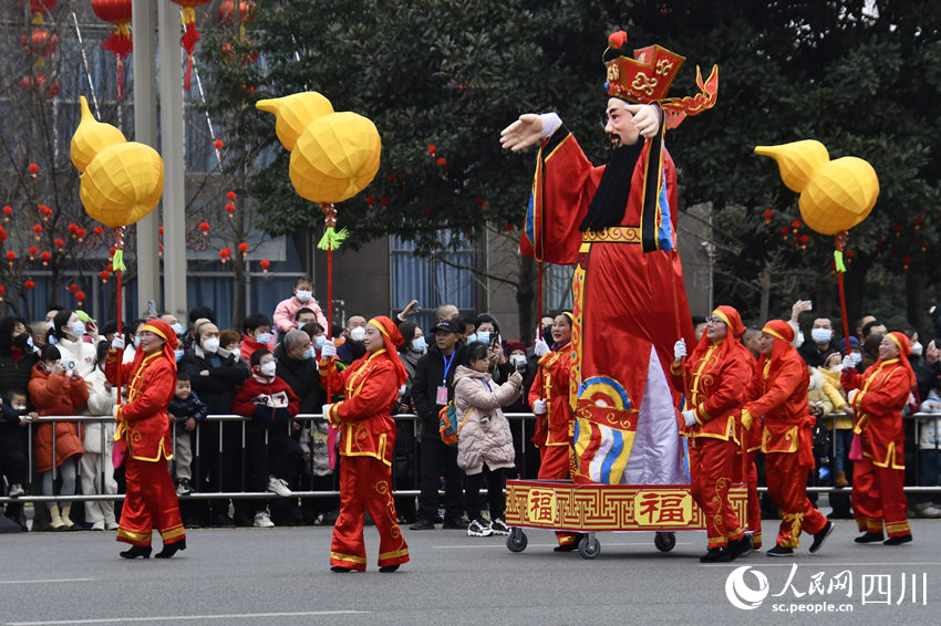 四川綿竹年畫節民俗巡游鬧新春。吳舒婷攝