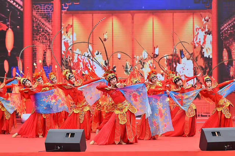 文藝表演。龍泉驛區委宣傳部供圖