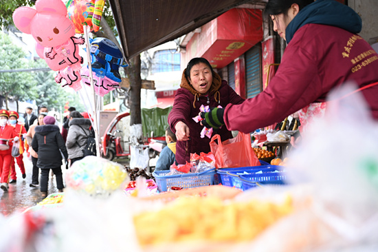 《再抓點》。李相芬摂
