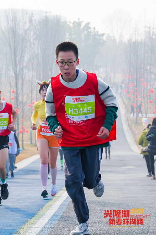 最后沖刺。天府新區融媒體中心供圖