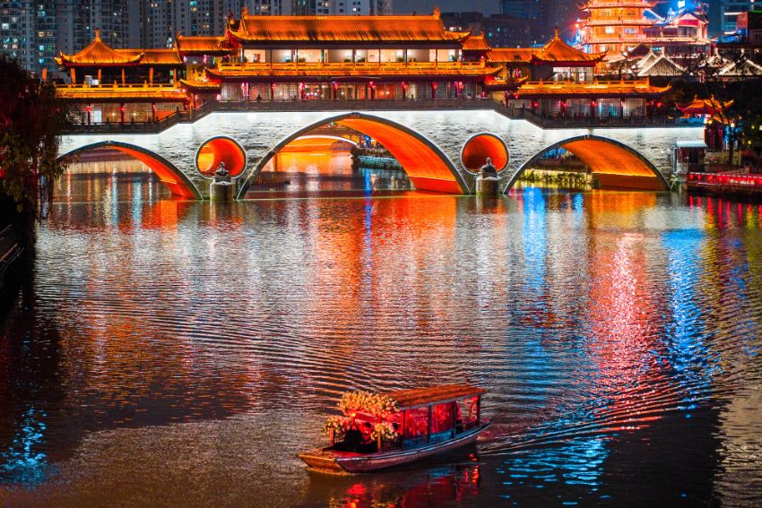 夜游錦江。錦江區委宣傳部供圖