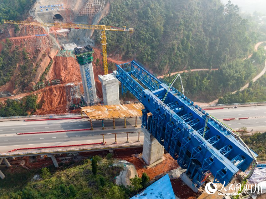 瓦房頭渡槽。宜賓日報 莊歌爾攝