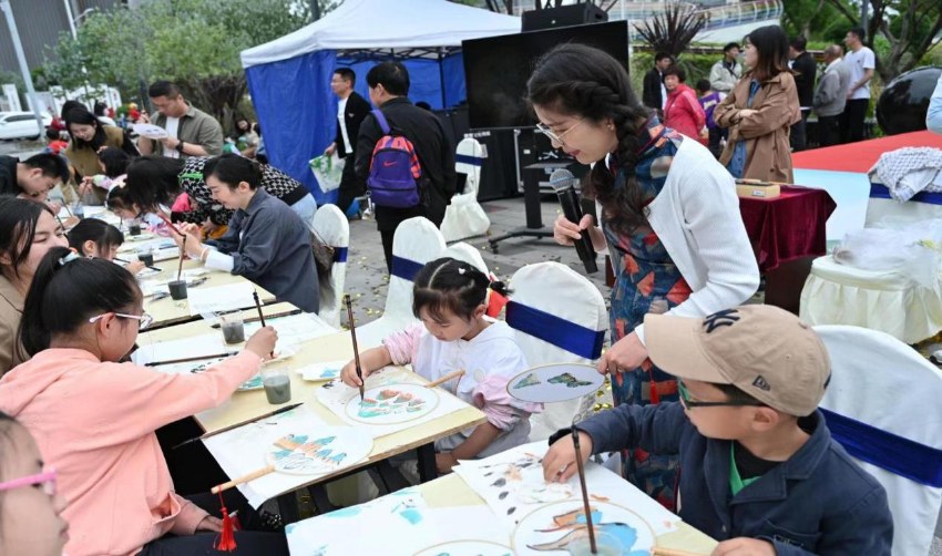 圖為點石成畫體驗。主辦方供圖