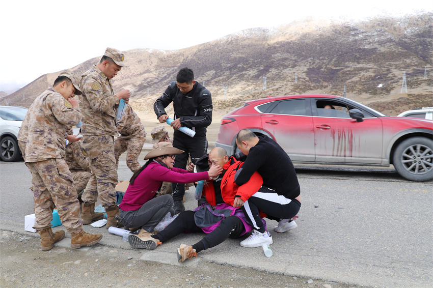 救援現場。簡澤林供圖