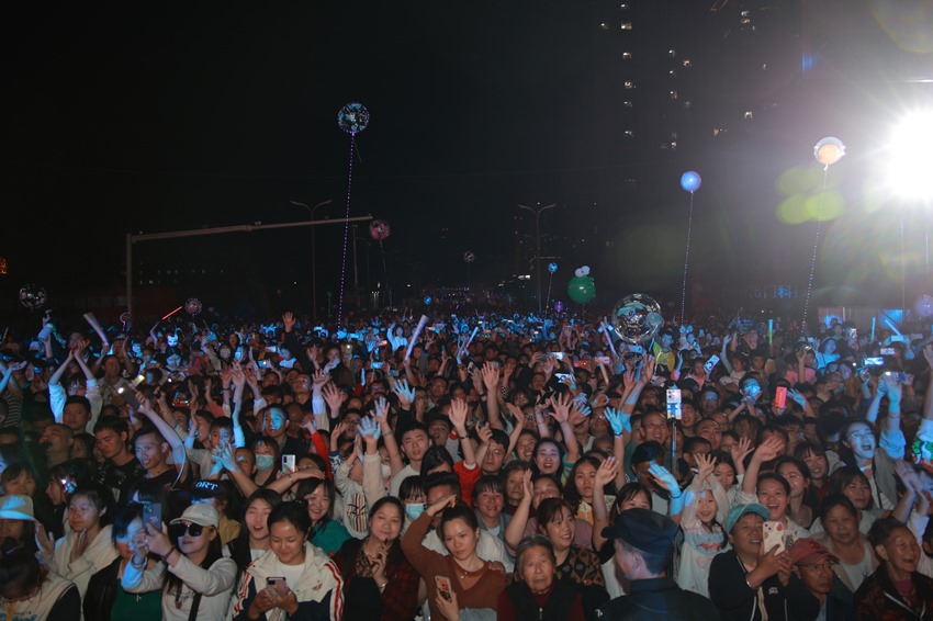 隆昌稻田蝦音樂美食節現場。隆昌市委宣傳部供圖