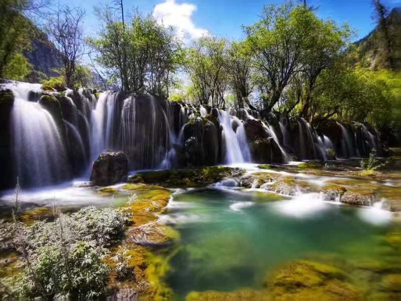 萬縷激流下前川。九寨溝景區供圖