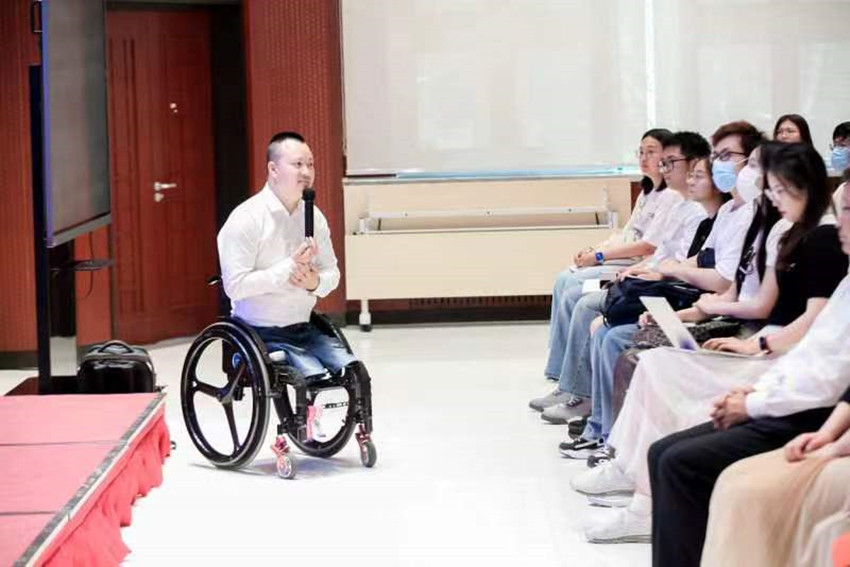 代國宏。四川省殘聯供圖