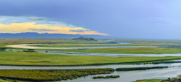 阿壩州黃河第一灣。阿壩州委宣傳部供圖