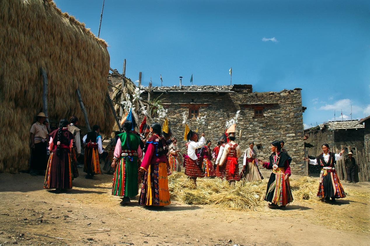 卡斯達溫舞蹈。黑水縣文聯供圖