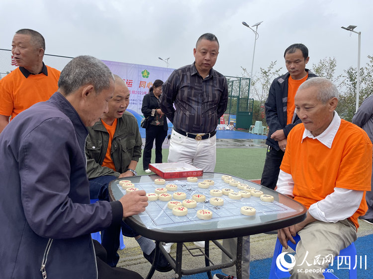 象棋比賽現場。張世浩攝