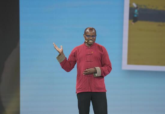 傳播中醫藥文化，把行醫的路一直走下去