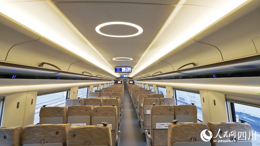 一等座區域。熊能攝