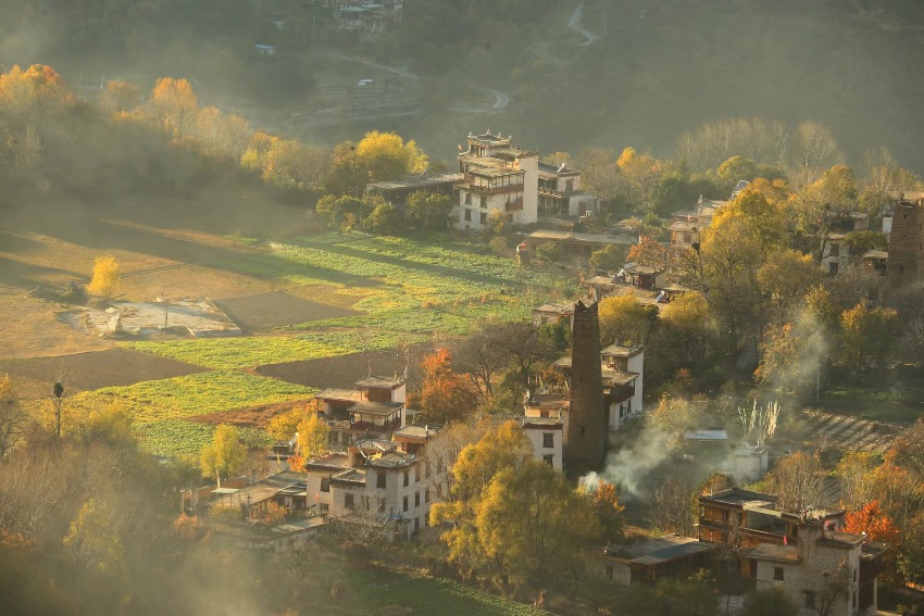 丹巴秋季風光。丹巴縣委宣傳部供圖