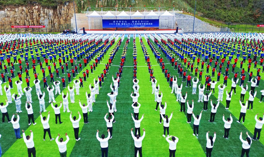 中醫武術強身體，傳統文化生自信。朝天區委宣傳部供圖