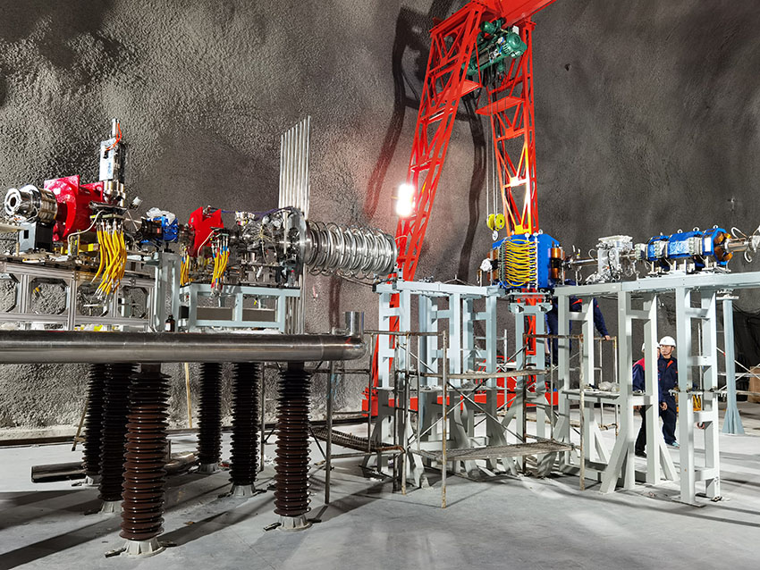 位于中國錦屏地下實驗室(CJPL)二期的錦屏深地核天體物理實驗JUNA離子注入裝置