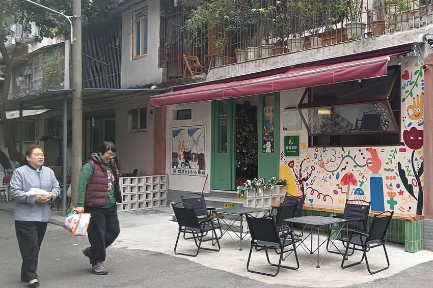 小巷里的文藝味兒。玉林街道辦事處供圖